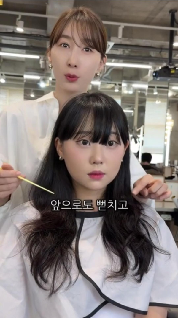 단발로 자르고 이뻐진 여자