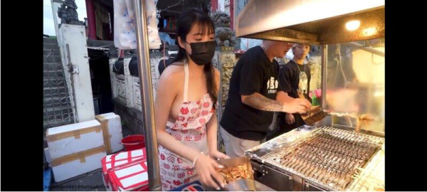 줄 서서 사 먹는 오징어 버터 구이