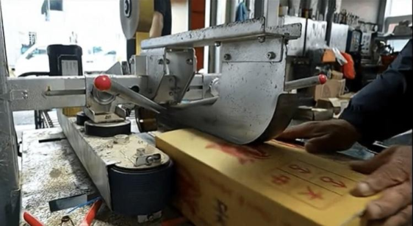 꽃게사면 톱밥이 같이 오는 이유